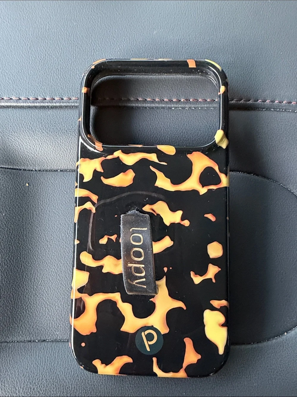 Loopy Tortoise iPhone 17 Pro